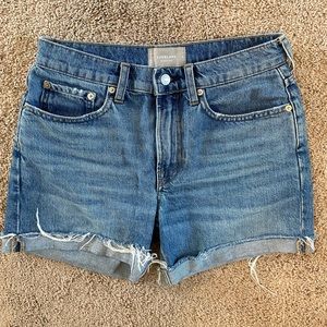 🥂EVERLANE the denim short mid rise size 26